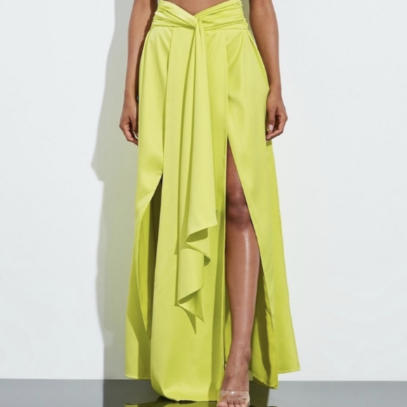 Peace + Love Lime Satin Split Leg Maxi Skirt size UK 8 /small - Picture 3 of 7